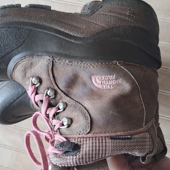 Girls THE NORTH FACE Chilkat Insulated Waterproof Winter Ankle Boots Pink Laces - Picture 4 of 15